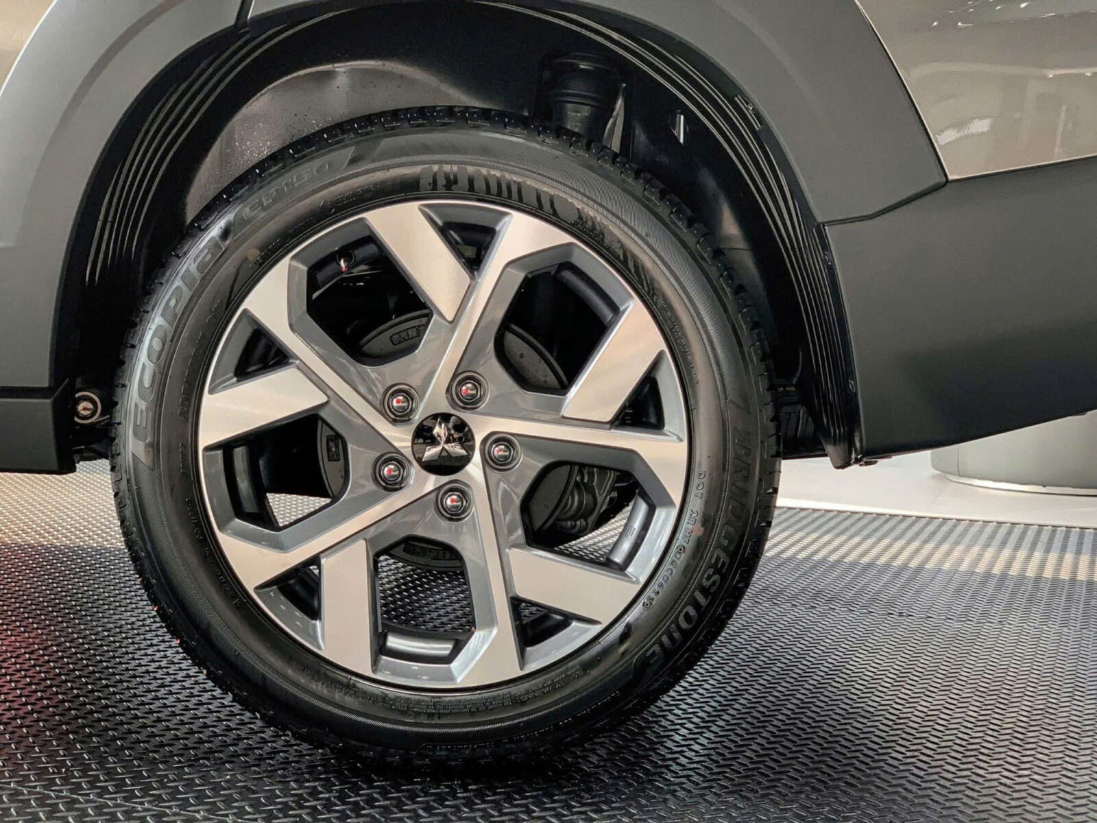 xpander 8 Mitsubishi Xpander Cross – SUV 7 Chỗ Gầm Cao Đáng Mua Nhất Trong Tầm Giá